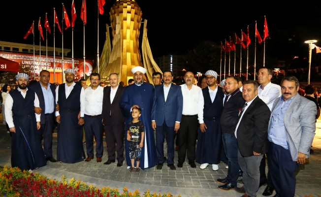Keçiören'de demokrasi nöbetine Kerküklü Türkmenler de katıldı