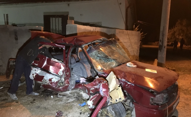 Aksaray'da otomobil ile minibüs çarpıştı: 5 yaralı
