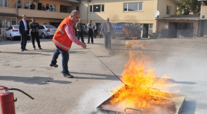 Mamak'ta Belediye Çalışanlarına Yangın Tatbikatı