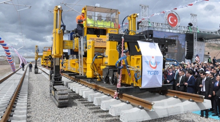 Ankara-Sivas YHT hattı ilk ray serimi yapıldı