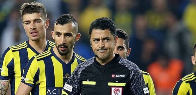 Fenerbahçe'den hakem isyanı sürüyor!