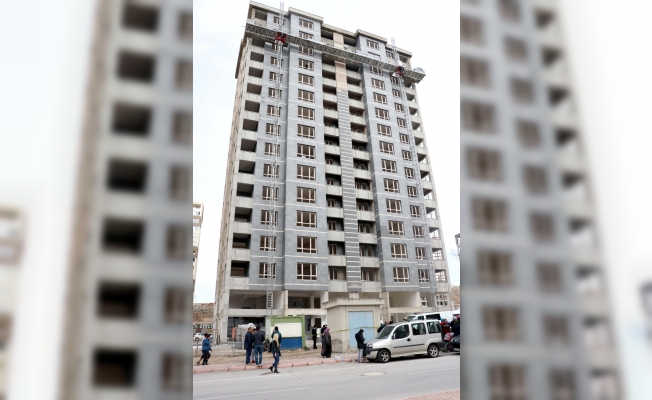 Kayseri'de iskeleden düşen inşaat işçisi öldü