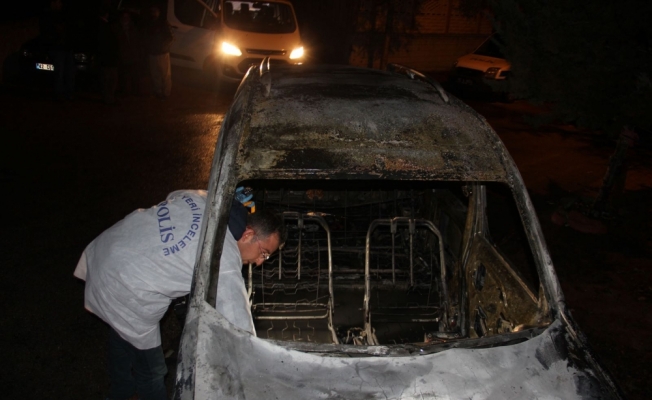 Konya'da hafif ticari araç kundaklandı