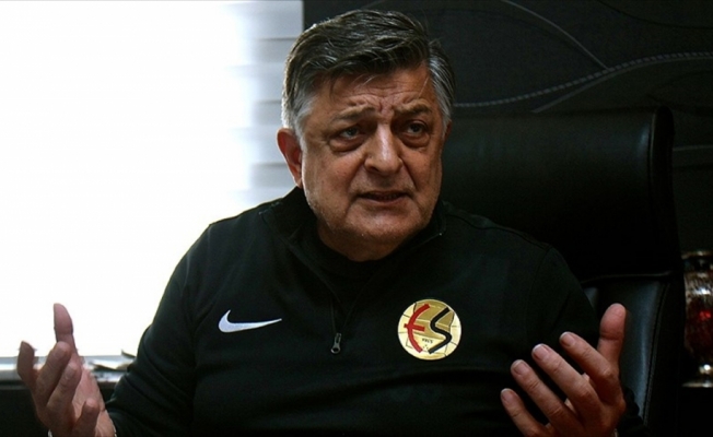 Eskişehirspor Teknik Direktörü Vural: Zordayız gel kurtar, düşüyoruz gel çıkar