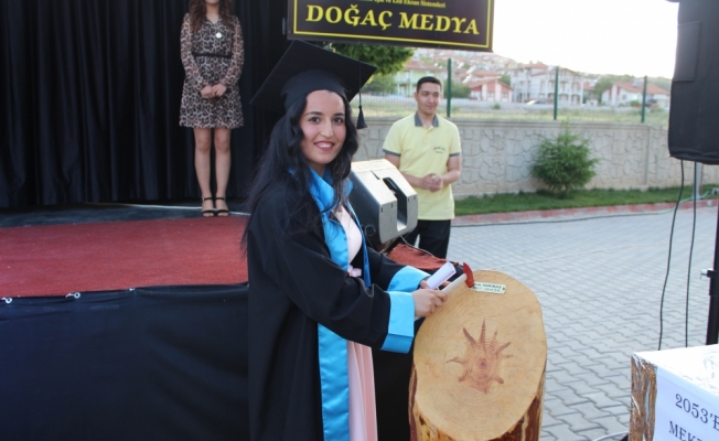Yunak Meslek Yüksekokulunda mezuniyet töreni