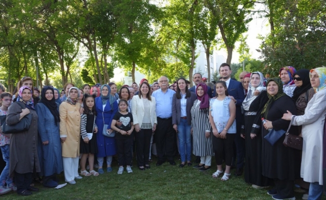 AK Parti Eskişehir Milletvekili Avcı, kadınlarla bir araya geldi