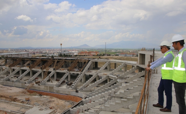 Karaman Şehir Stadyumu inşaatı gelecek yıl bitecek
