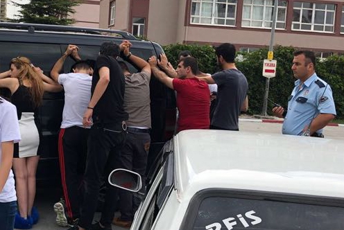 Kayseri'de 327 polisle uyuşturucu operasyonu