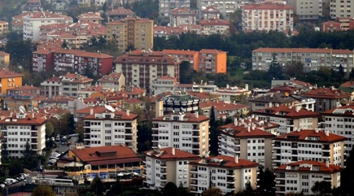 Türkiye'de kaç kişi tek başına yaşıyor?