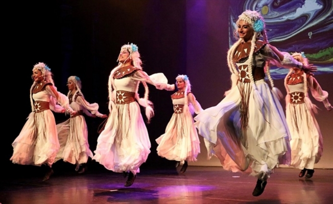 YEE'den 'Dünyanın İlk Barış Antlaşması Kadeş' dans gösterisi