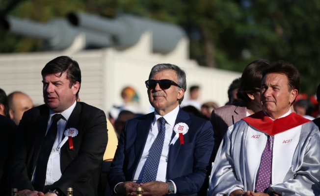 11. Cumhurbaşkanı Abdullah Gül, AGÜ mezuniyet törenine katıldı