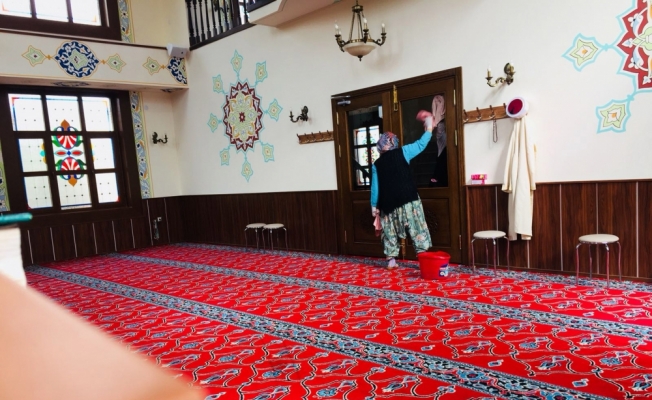 Beypazarı'nda camilerde bayram temizliği başladı