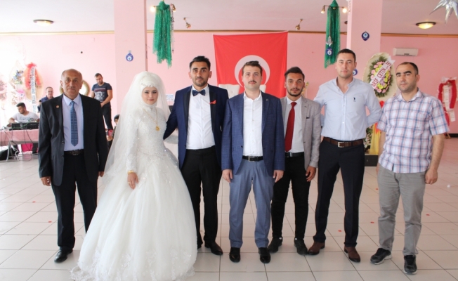 Kaymakam Cıdıroğlu, terör gazisinin düğününe katıldı
