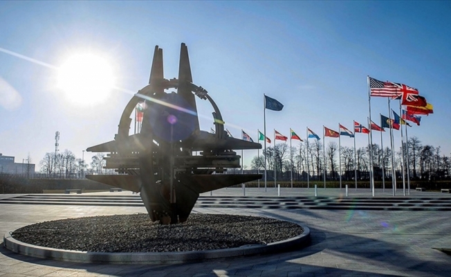 NATO kritik zirve için hazır