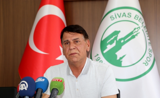 Sivas Belediyespor yeni transferleriyle imza attı