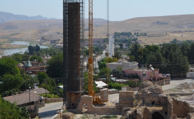 611 yıllık minare yeni yerine taşınıyor