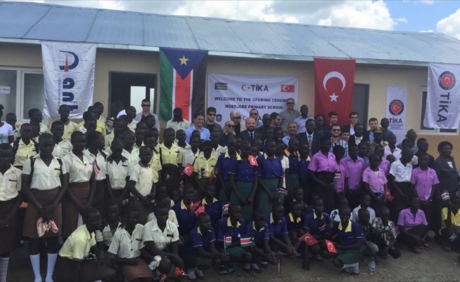 Güney Sudanlı öğrenciler TİKA'nın desteğiyle yeni okullarına kavuştu
