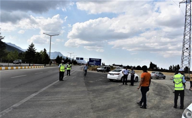 Kaymakam Erdoğan, trafik uygulamasına katıldı
