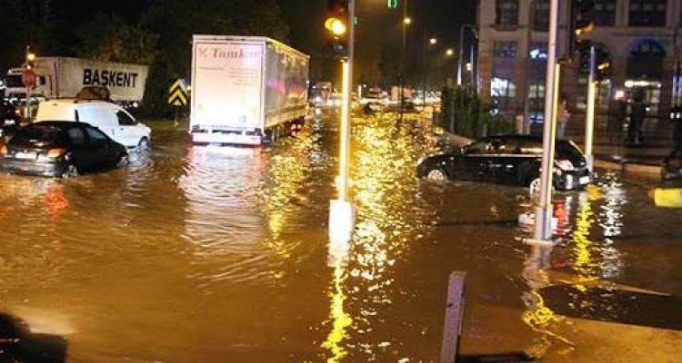 Orta ve Doğu Karadeniz için şiddetli yağış uyarısı