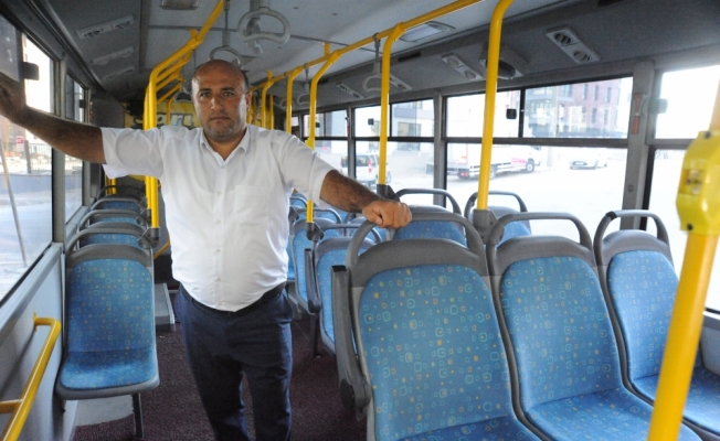 Kalp krizi geçiren yolcuyu otobüsle hastaneye yetiştirdi