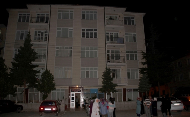 Konya'da 2 bina yıkılma tehlikesine karşı boşaltıldı