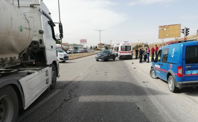 Kırıkkale'de trafik kazası: 3 yaralı