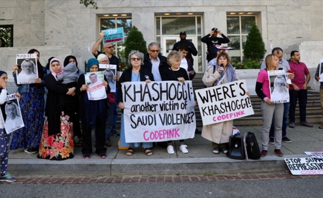 Suudi Arabistan'ın Washington Büyükelçiliği önünde Kaşıkçı protestosu
