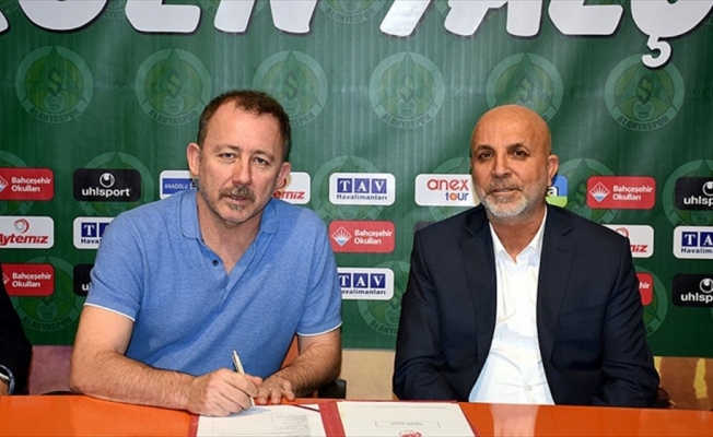 Alanyaspor Sergen Yalçın'la sözleşme imzaladı