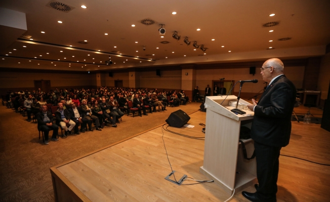 Başkan Yaşar üniversiteli gençlerle buluştu