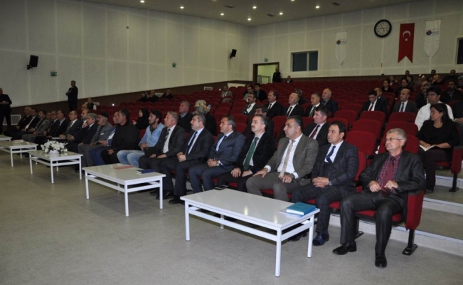 Kırıkkale Valisi Sezer, halkın taleplerini dinledi