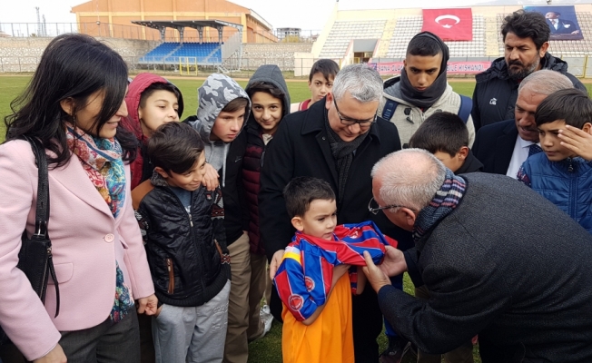 Niğde Anadolu FK Niğde'de futbol okulu açtı