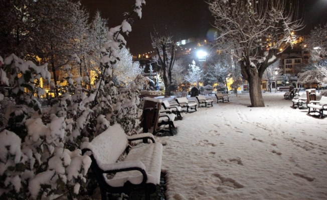 Beypazarı'nda kar güzelliği yaşandı