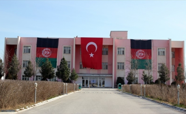 Afganistan'daki FETÖ'ye ait 3 okul TMV'ye devredildi