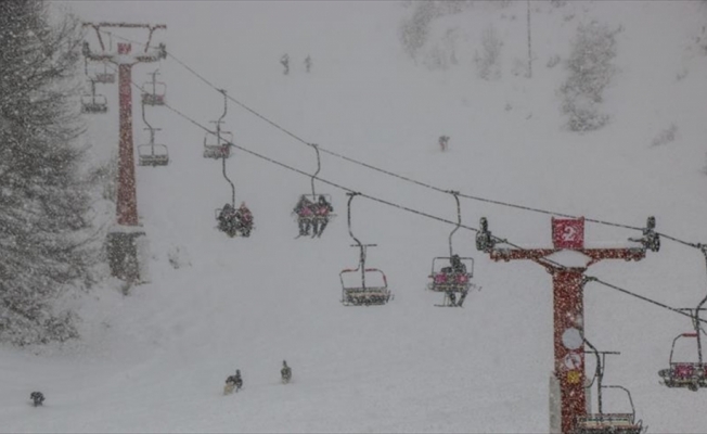 Makedonya'daki kış turizminin ilgi odağı: Mavrova Kayak Merkezi