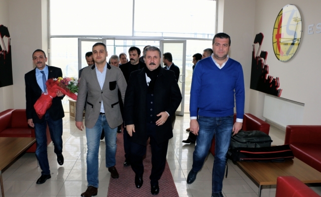Mustafa Destici'den Eskişehirspor'a ziyaret