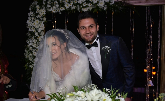 Sivassporlu kaleci Ali Şaşal Vural evlendi
