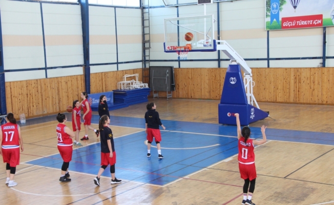 Türkiye Okul Sporları Genç Kızlar Basketbol Grup Müsabakaları