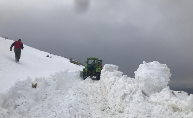 Beyşehir'de 2 bin 300 metre zirvede zorlu kar mücadelesi