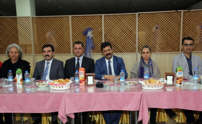 Pektaş, belediye başkan adaylarına yemek verdi