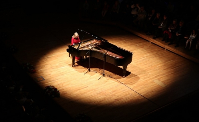 Piyanist İdil Biret Soçi'de konser verecek