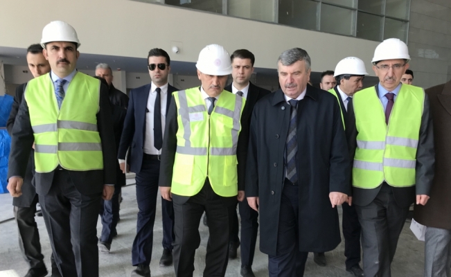 Ulaştırma ve Altyapı Bakanı Turhan, Konya'da