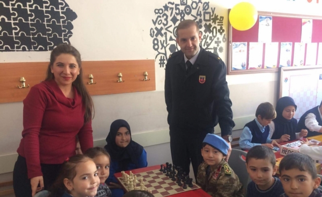 Bozkır'da öğrenciler için zeka oyunları sınıfı açıldı