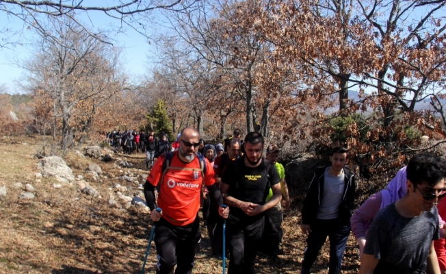 Doğaseverler Beyşehir'de kadınlar için doğa yürüyüşü gerçekleştirdi