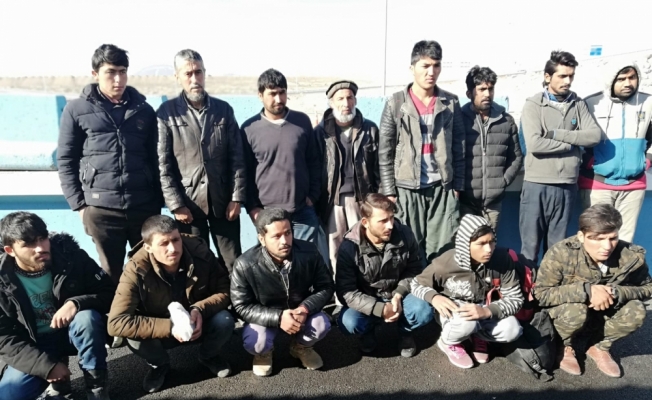 Kayseri'de 14 düzensiz göçmen yakalandı
