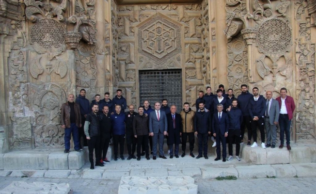 Sivassporlu futbolcular ''Anadolu'nun Elhamrası''nı gezdi