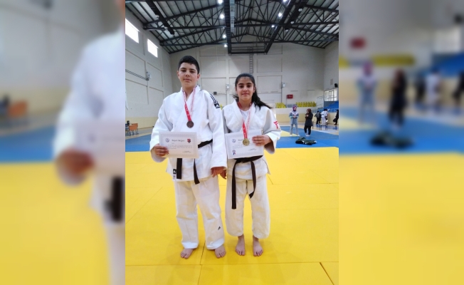 Sivassporlu judocular Bingöl'den dereceyle döndü