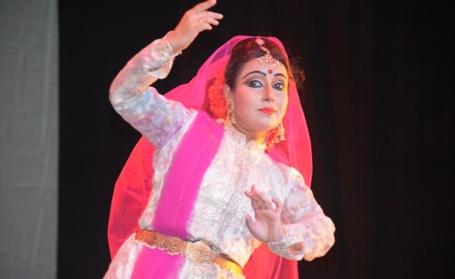 Ankara'da Hint bilge Tagore anısına dans gösterisi