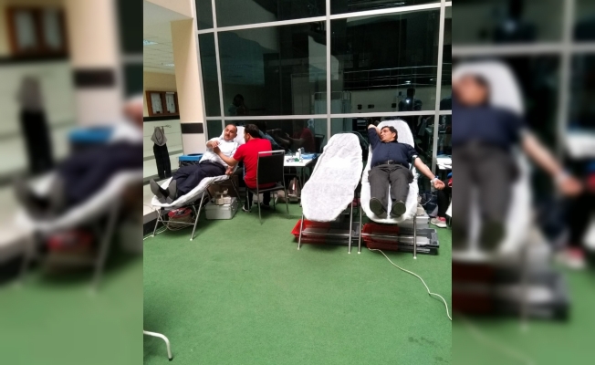 Kırşehir Adliyesinde kök hücre ve kan bağışı kampanyası