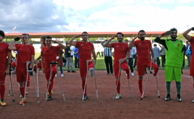 Kırşehir'de anlamlı maç