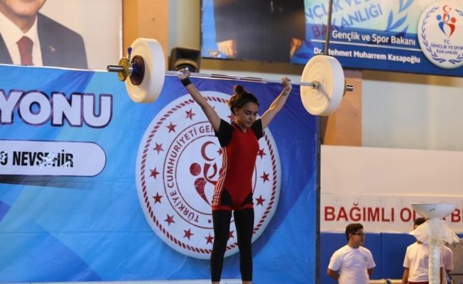 15 Yaş Altı ve Yıldızlar Türkiye Halter Şampiyonası